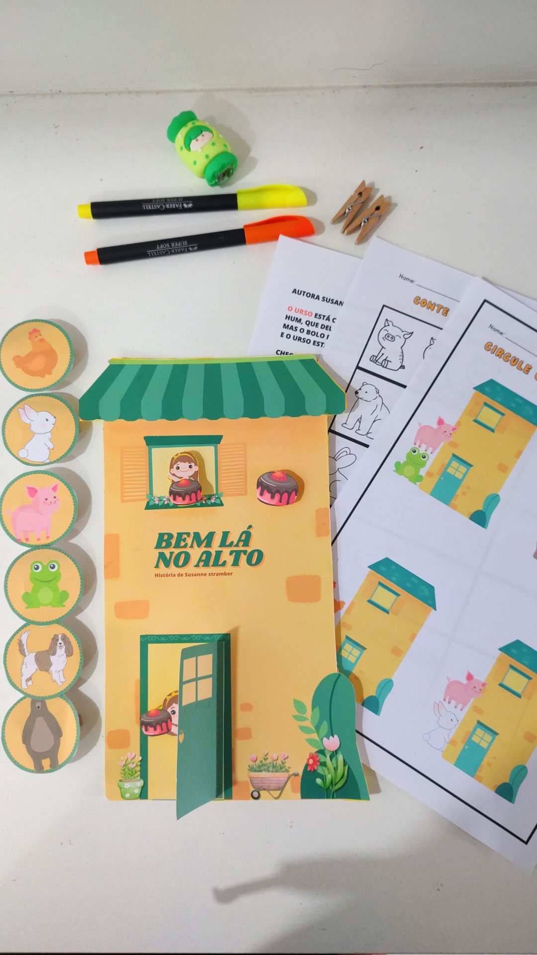 Sequência didática para Educação Infantil - História BEM LÁ NO ALTO na luva! Recurso para contação de história