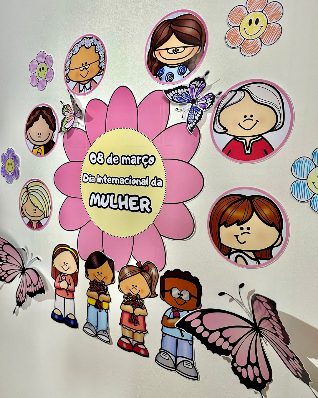 Painel Dia Internacional da Mulher para Educação Infantil – PDF para Imprimir - Imagem 6