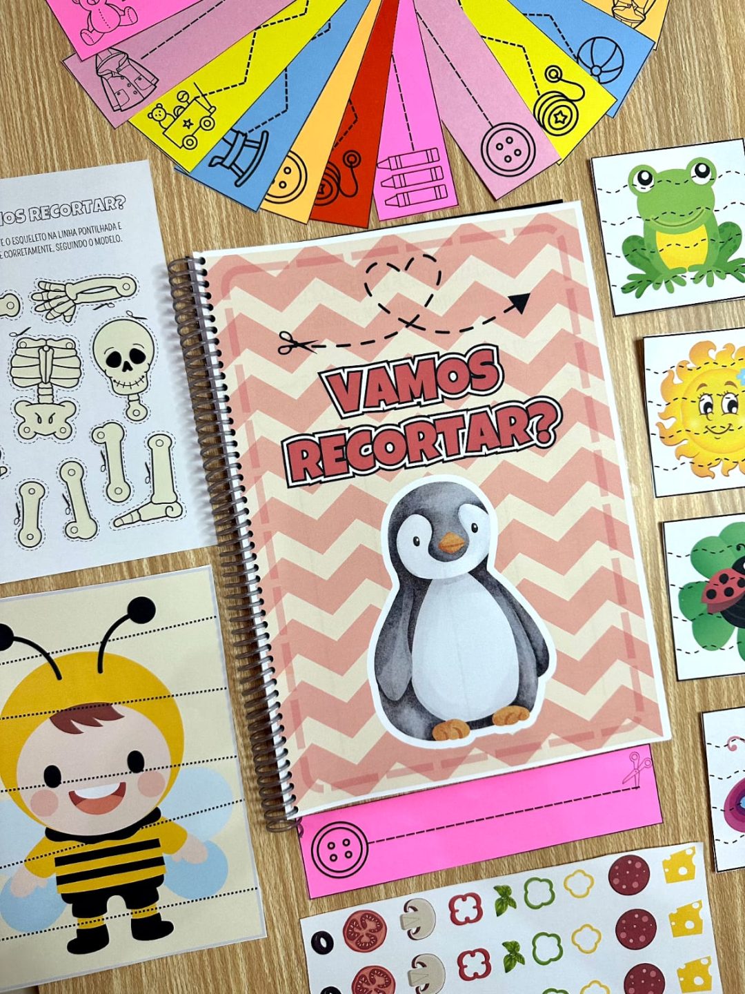 Apostila RECORTE E COLAGEM para Educação Infantil - Atividades para recortar e colar! - Imagem 37