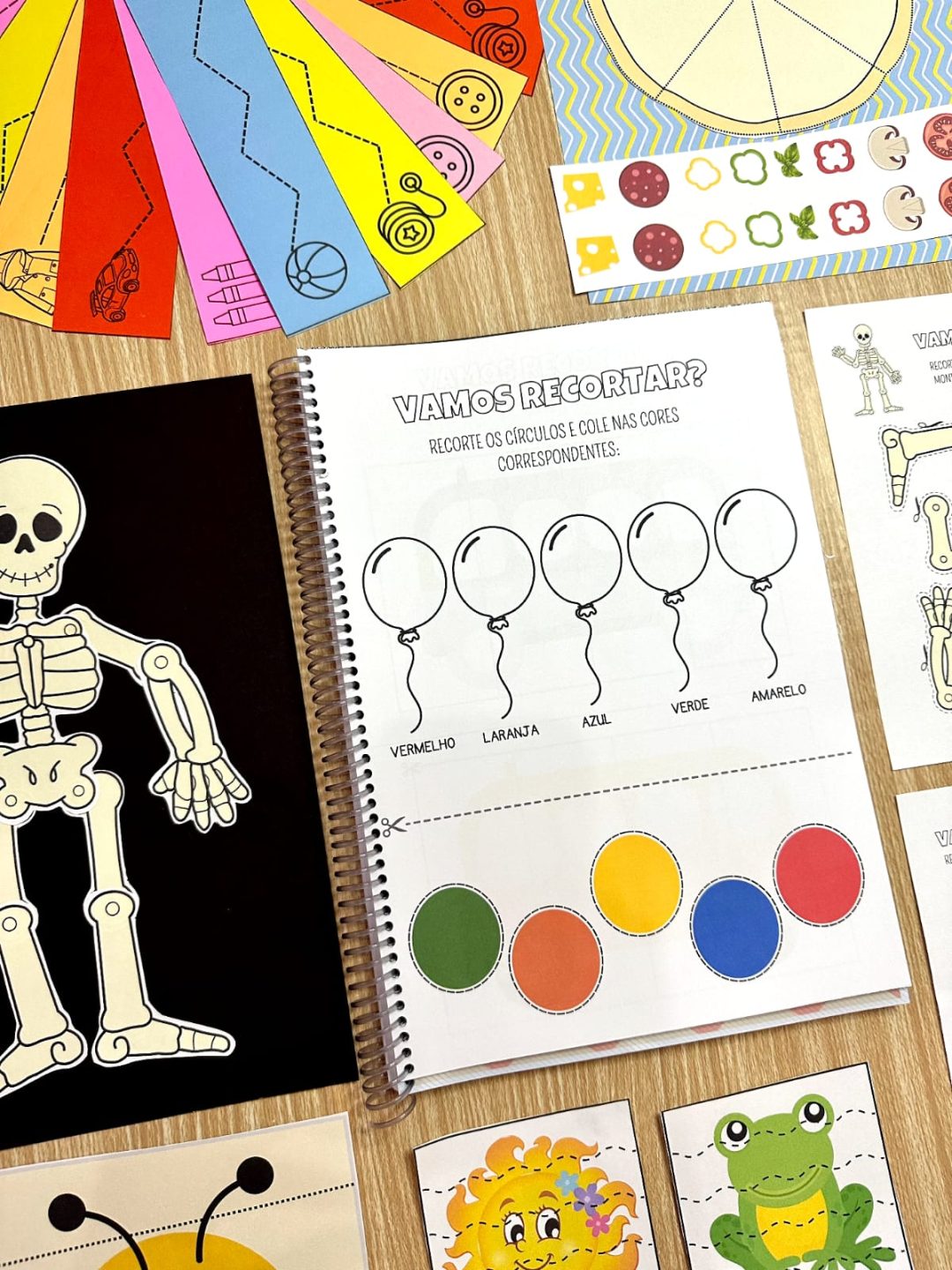 Apostila RECORTE E COLAGEM para Educação Infantil - Atividades para recortar e colar! - Imagem 31