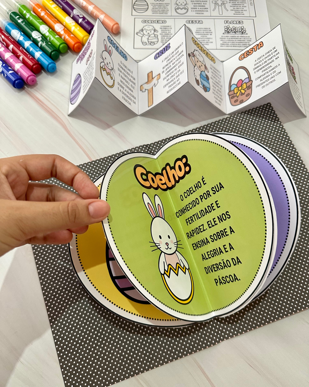 Kit de Atividades de Páscoa para Educação Infantil: Os Símbolos de Páscoa e Painel de Páscoa para colocar fotos! - Imagem 13